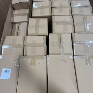 Large white floral vases, 85% off original retail, perfect for wholesale white vases buyers