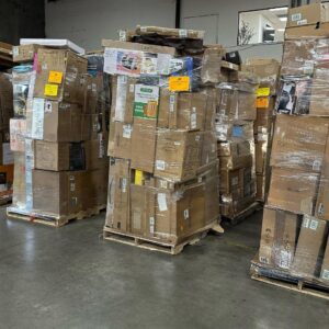 Large pallet of brand new scratch and dent home appliances from a home appliance liquidator.